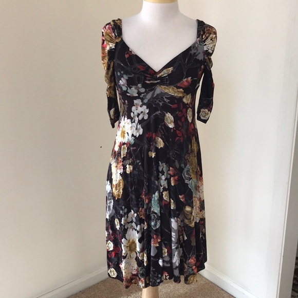 JUST CAVALLI Size 42 4/6 floral ruched dress